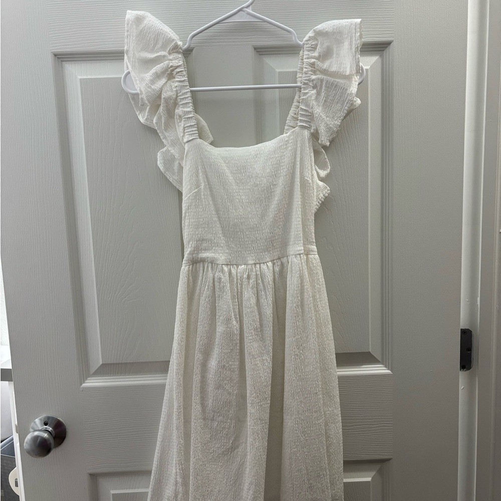 Francesca's Collections White Sleeveless Sundress with Square Neckline